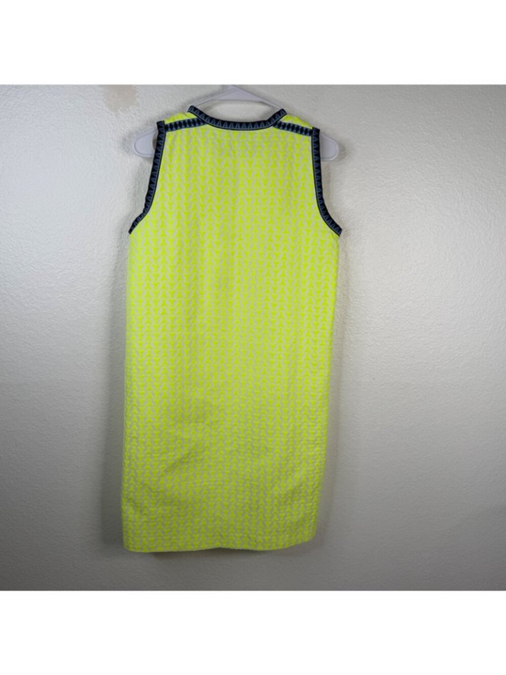 J.CREW Neon Arrow Print Mod Shift Dress Pockets Yellow White Sz 4 Resort Yacht - Picture 2 of 14
